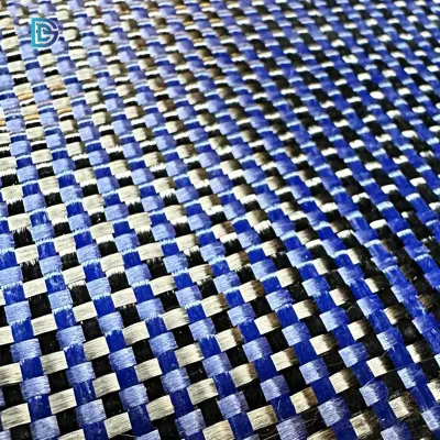 China Factory Blue3K 1500d 200GSM Color Carbon Aramid Plain Twill Jacquard Kevlar-Carbon Hybrid Fabric Uso para una tabla de surf